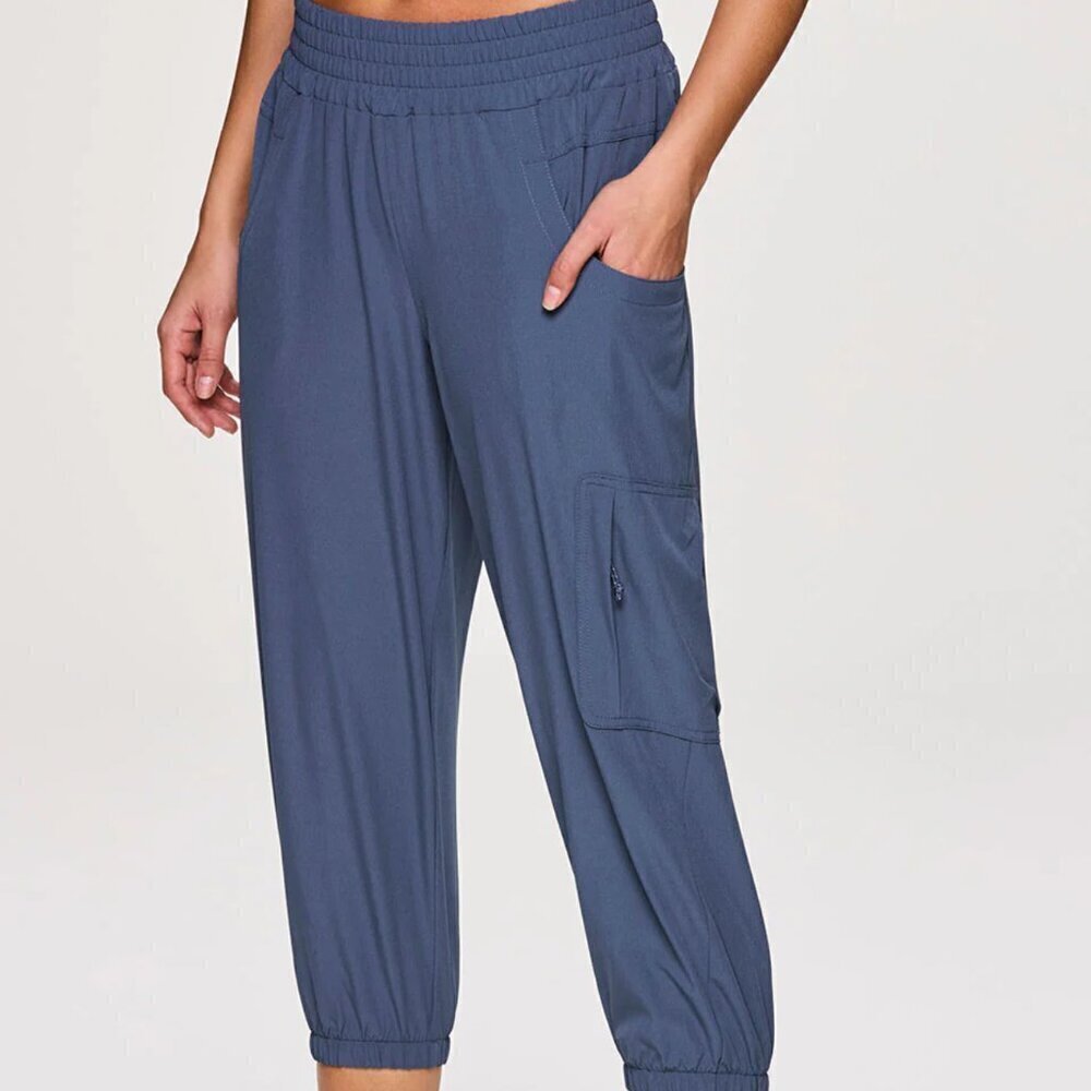 NWT Avalanche Terra Ripstop Cargo Capri Vintage Indigo Size L